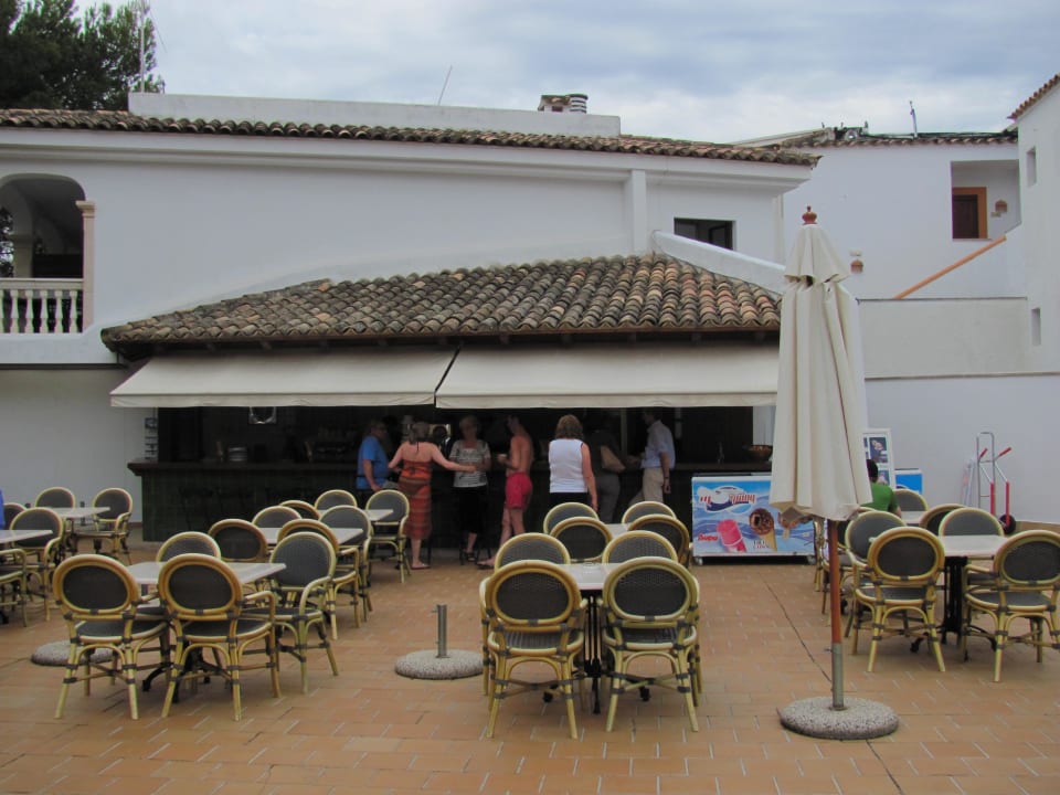 Pepes Poolbar Hotel Beach Club Font de Sa Cala