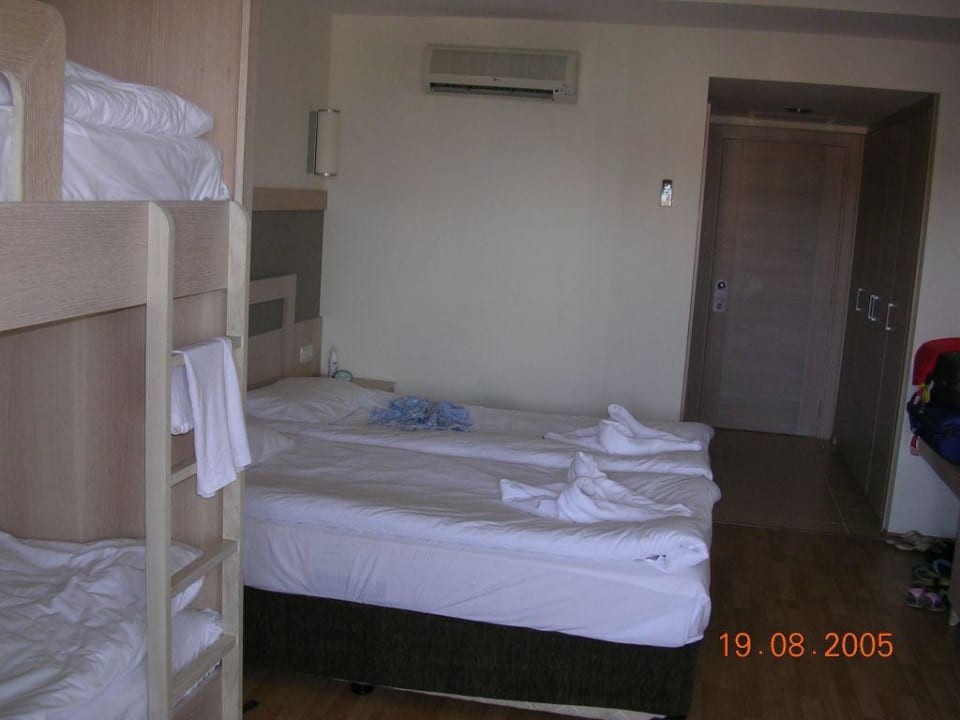 Monachus - Hotelzimmer Side Breeze Hotel