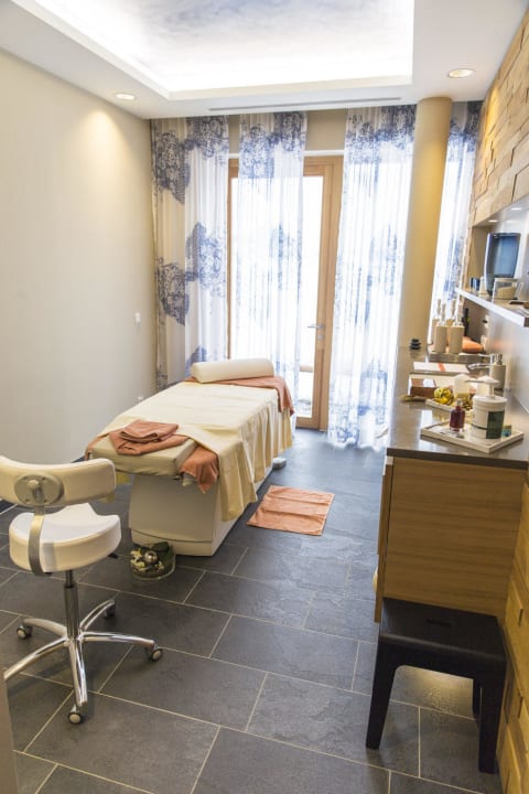 Spa Behandlungsraum aja Bergresort Werfenweng