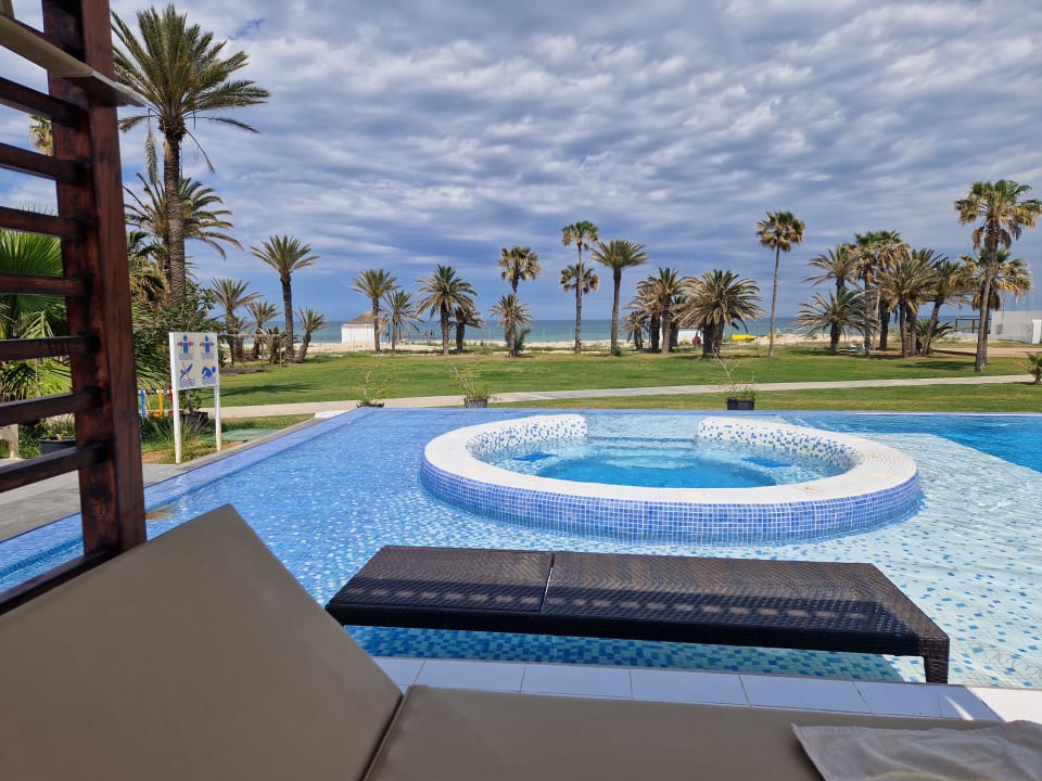 Pool Hotel JAZ Tour Khalef
