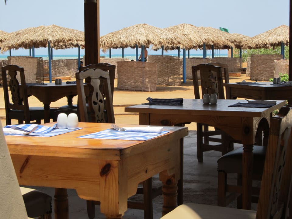 Auswärtiger Hotelstrand Three Corners Rihana Resort Deluxe