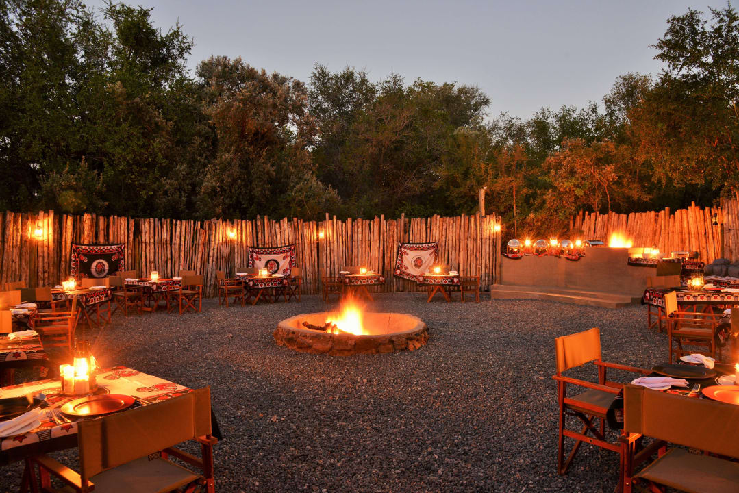 Gastro Black Rhino Game Lodge