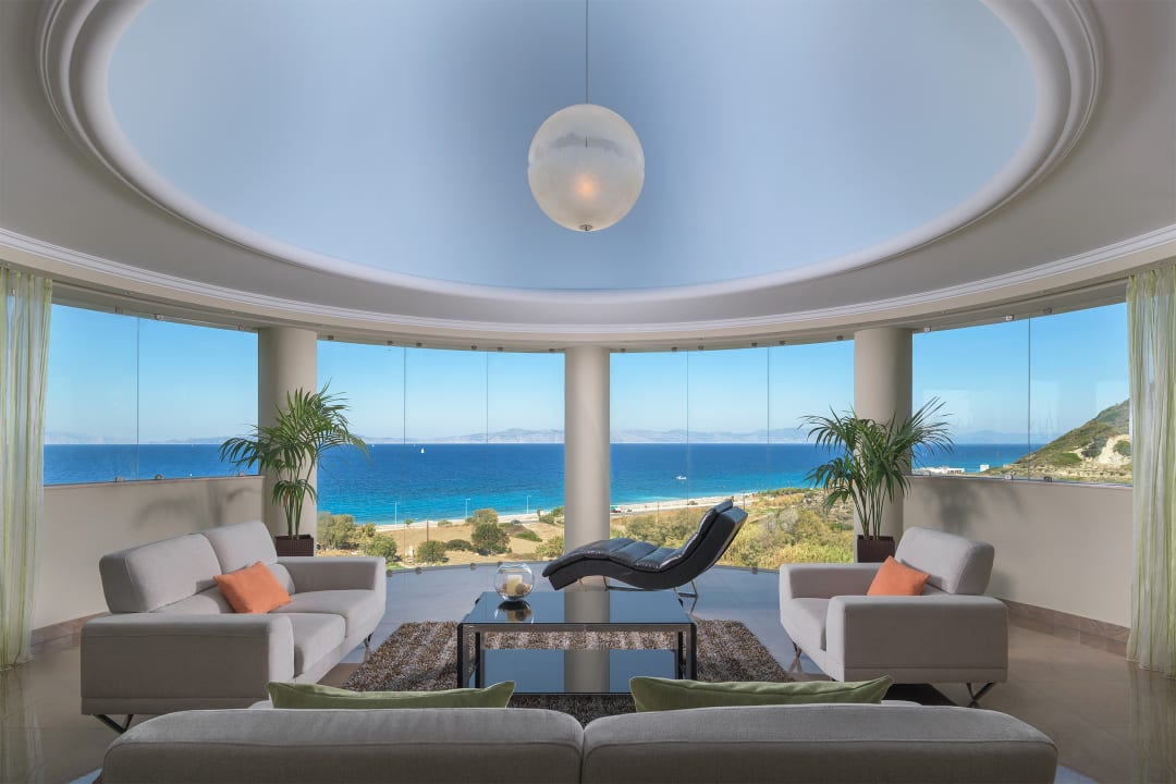 Zimmer Atrium Platinum Luxury Resort Hotel & Spa