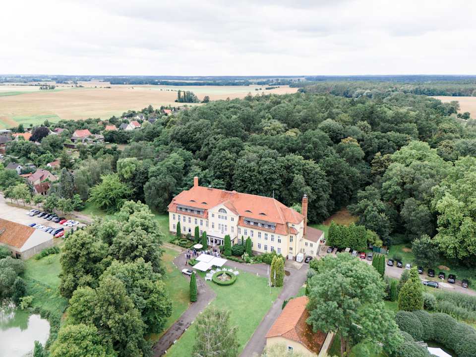 Außenansicht Schloss Wulkow