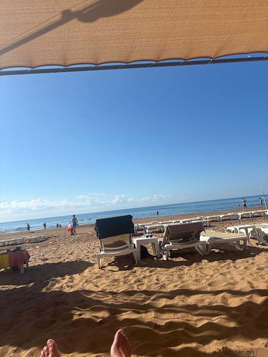 Strand Glamour Resort & Spa