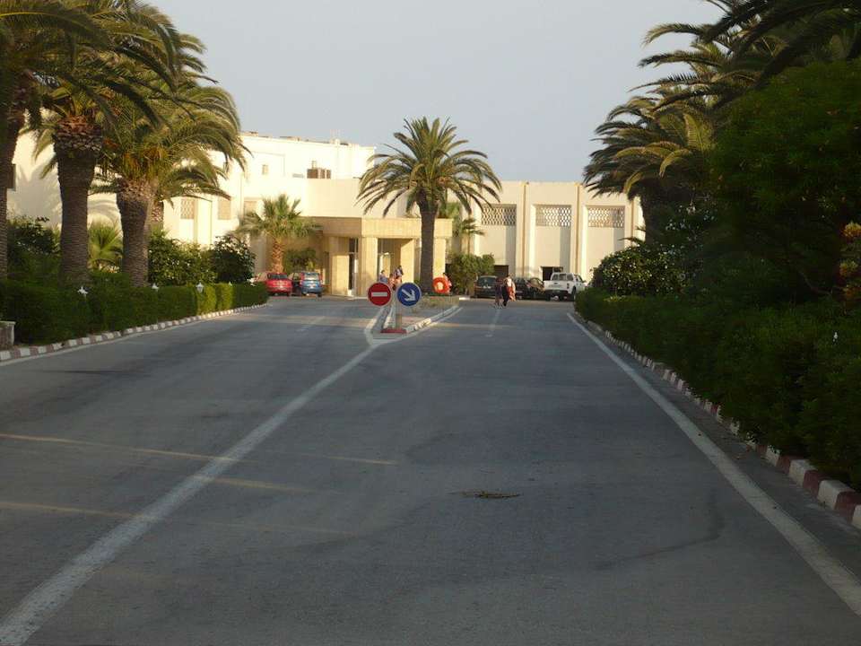 Straße zum Omar Khayam Omar Khayam Resort & Aquapark