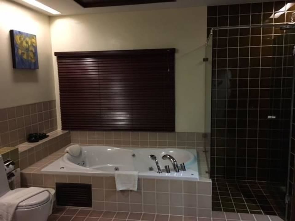 Bad/ Dusche Khao Lak Bayfront Resort