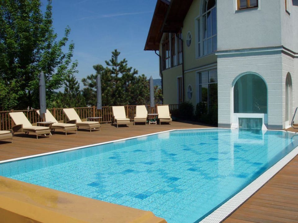 Kleiner Pool Genussdorf Gmachl - Hotel & Spa