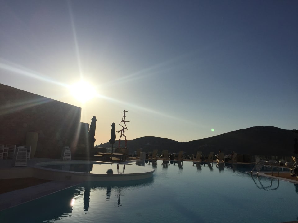 Pool Liostasi Hotel & Suites