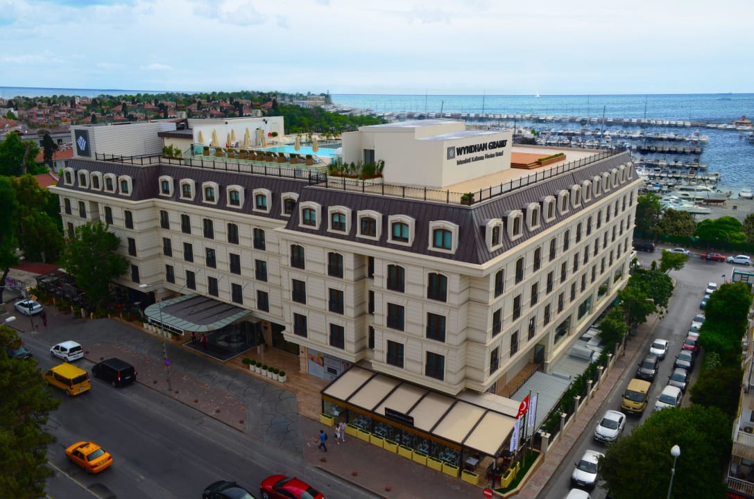 Wyndham Grands Istanbul Kalamış Marina Hotel Wyndham Grand Istanbul Kalamis Marina Hotel