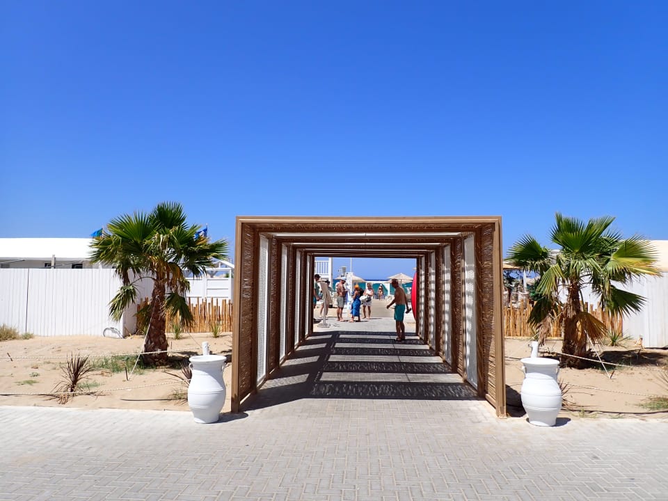 Strand Anemos Luxury Grand Resort