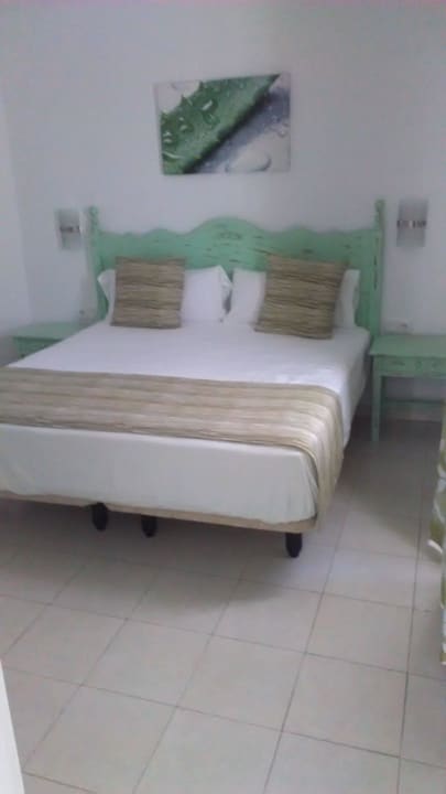 Bequemes Bett Apartamentos Hesperia Bristol Playa