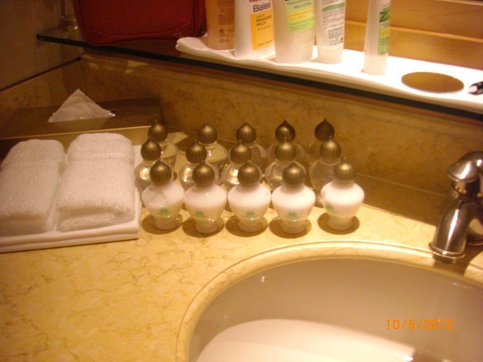 Bad  Emirates Palace Mandarin Oriental