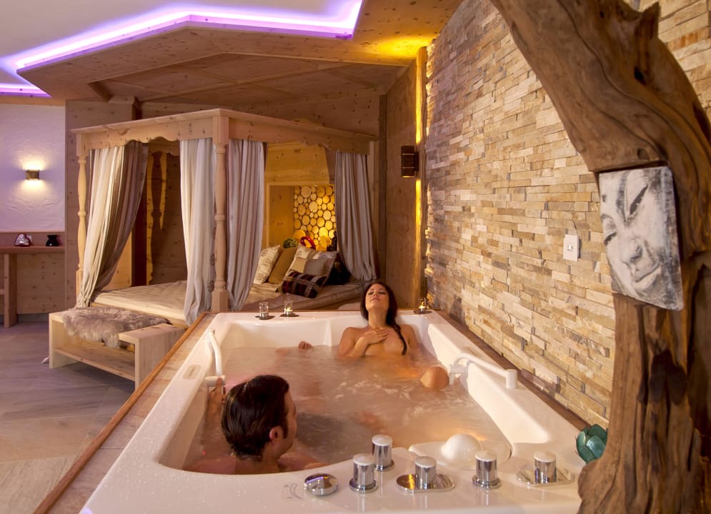 Paar-Wellness in der Private Spa Suite im Kristall Verwöhnhotel Kristall