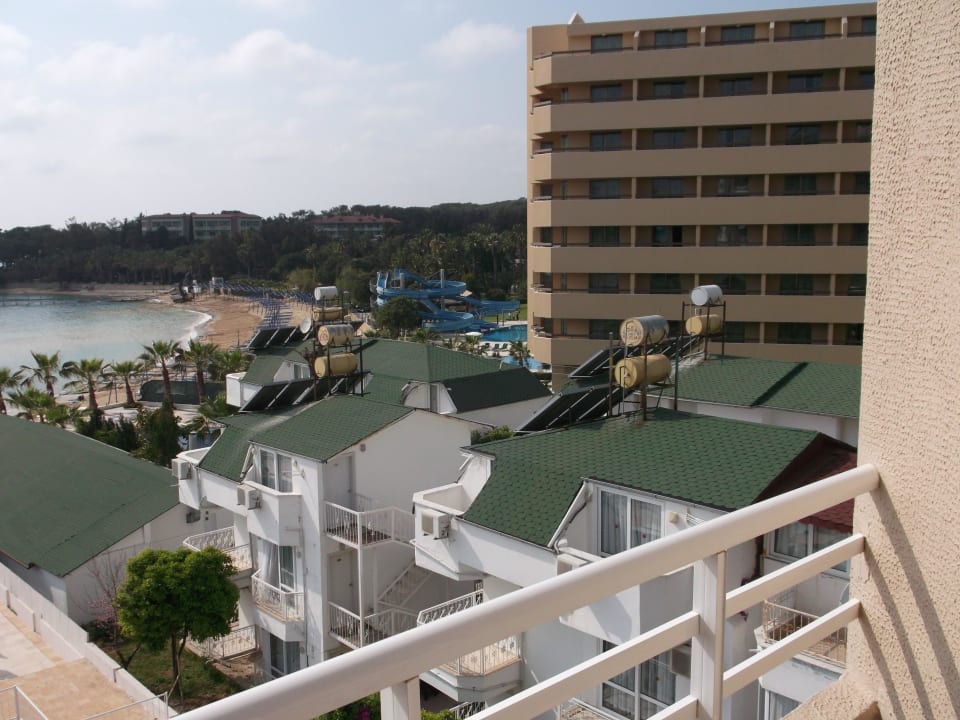 Blick auf das Özkaymak Select Incekum Su Hotel