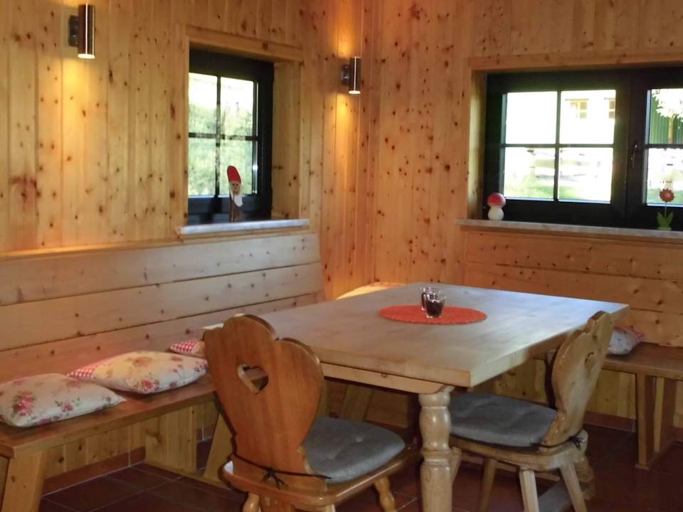 Urige Essecke Ferienparadies am Rennweg