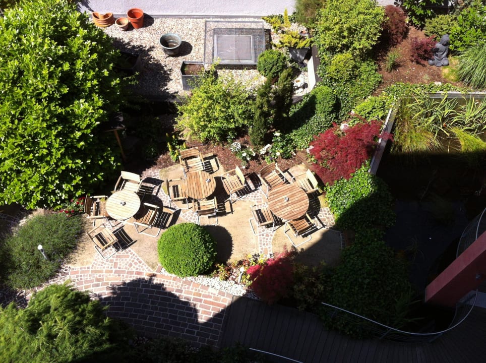 Blick in den Innenhof von Zimmer 404 Hotel City Krone