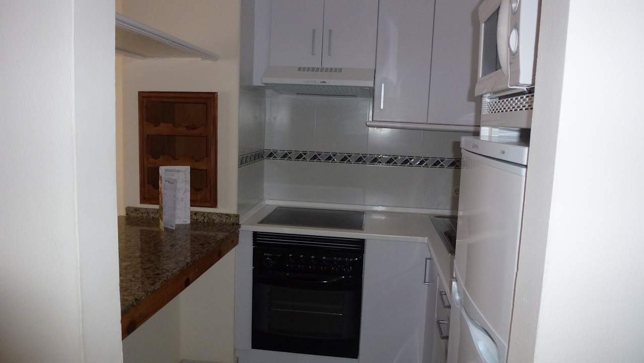 Voll ausgestattete Küche im Superior-Appartment Hotel Sands Beach Resort