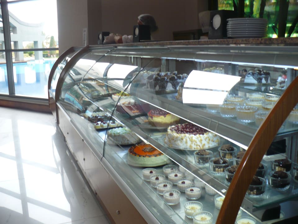 Mittagskaffee Kuchenbüffet Limak Lara Deluxe Hotel & Resort