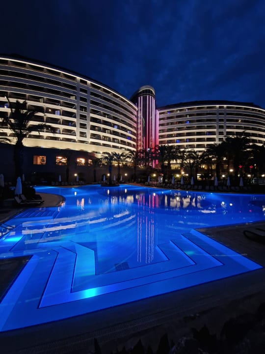 Außenansicht Royal Wings Hotel