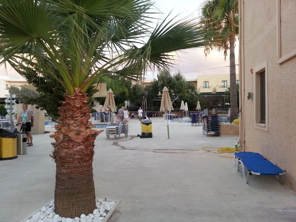 Basen Sirios Village Hotel & Bungalows