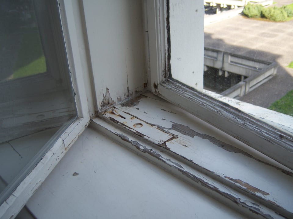 Fensterzustand unseres Zimmers Selina Bad Gastein