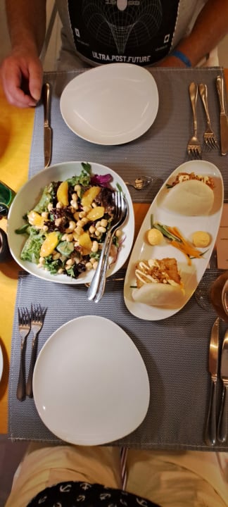 Gastro Anissa Beach & Village