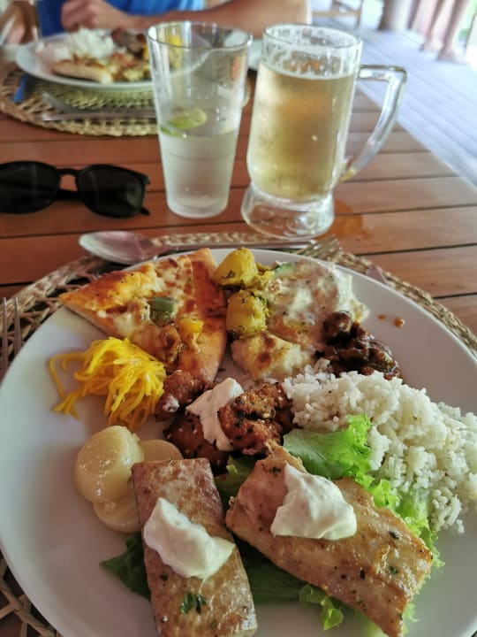 Gastro Filitheyo Island Resort