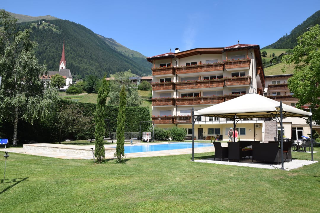 Hotelansicht  vom Garten Hotel Wiesenhof Garden Resort