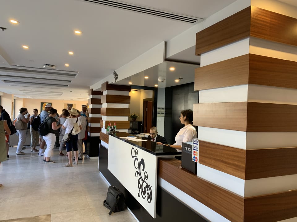 Lobby Hotel Grand Park Bethlehem