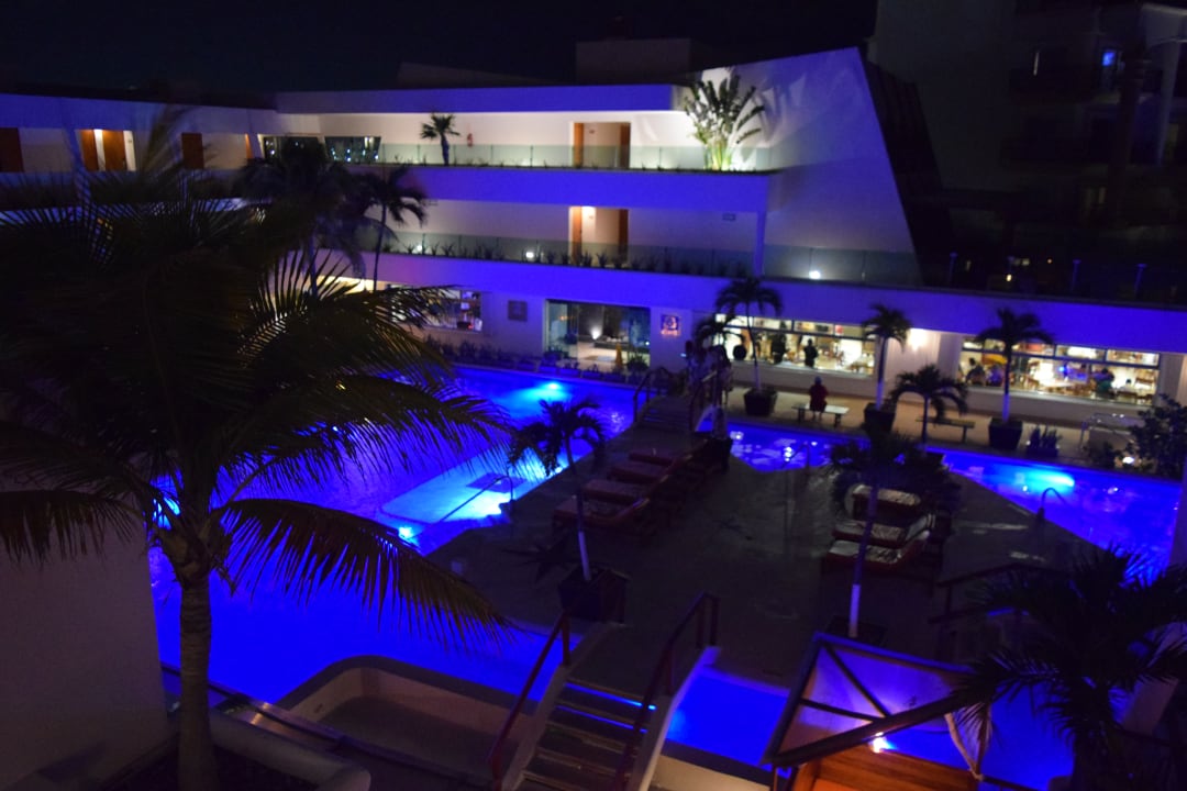 Außenansicht Hotel Flamingo Cancun Resort