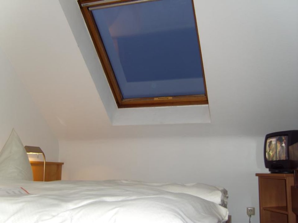 Romantisches Dachfenster um die Sterne zu sehen acora Karlsruhe Zentrum Living the City