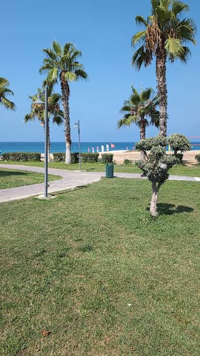 Gartenanlage Justiniano Park Conti