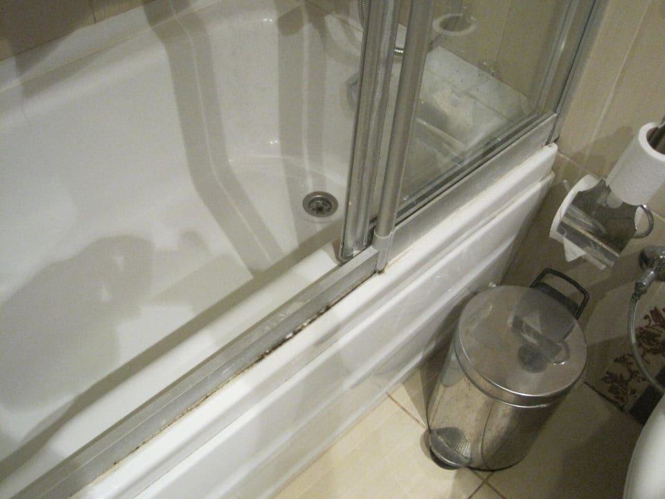 Sauberkeit im Bad Hotel Side