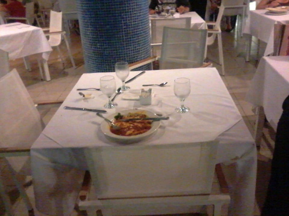 Beim Abendessen Grand Paradise Playa Dorada