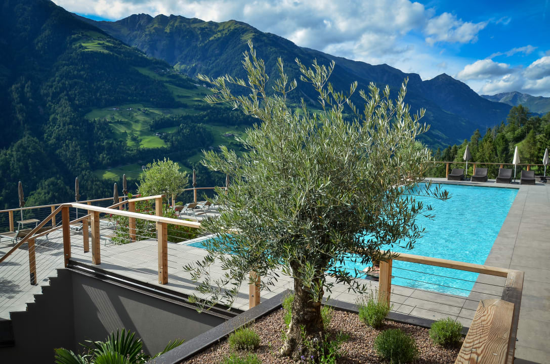 Infinity Pool Hotel Panorama