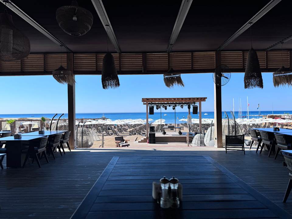 Gastro Jacaranda Luxury Resort