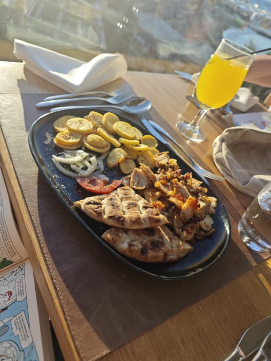 Gastro Nana Golden Beach