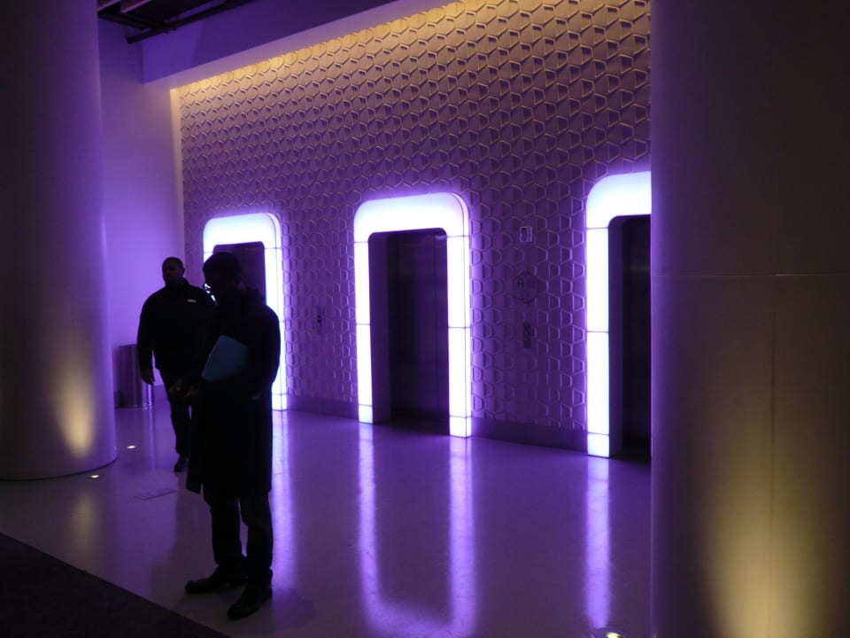 Die Aufzüge zur Lobby YOTEL New York