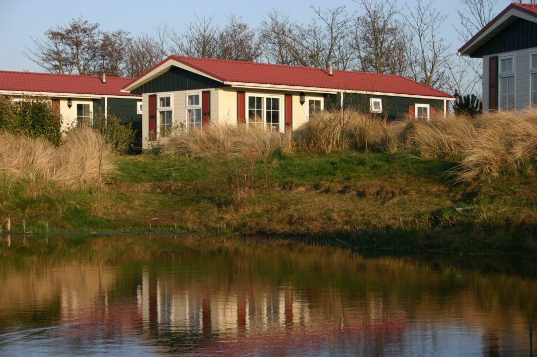 Chalet Nr. 28 am Teich Vakantiepark De Krim