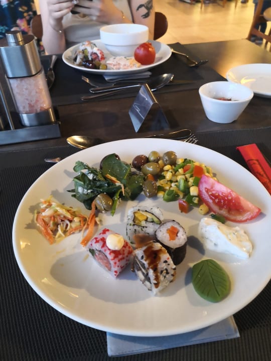 Gastro Crystal Springs Beach Hotel