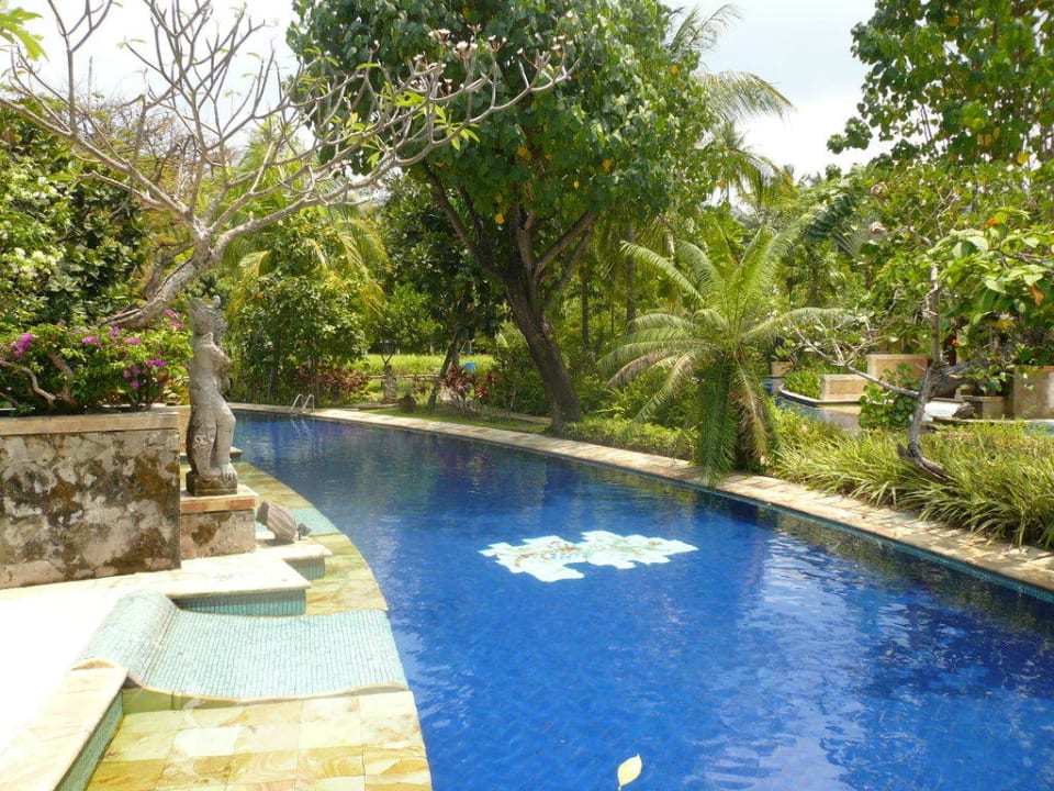 Pool Pool Villa Club