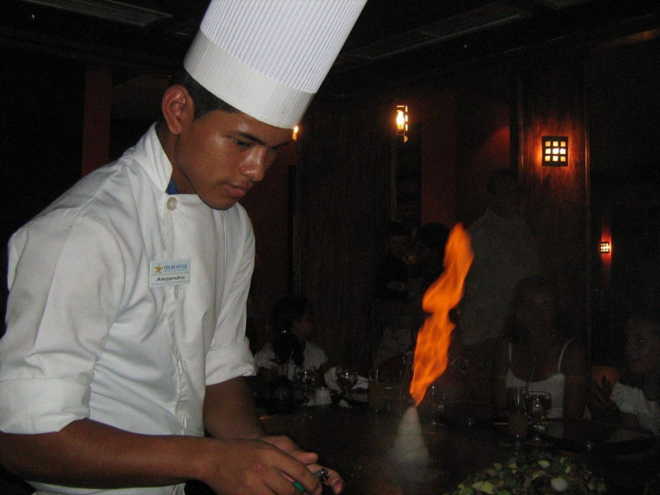 Show-Cooking im japanischen Restaurant Iberostar Waves Paraiso del Mar