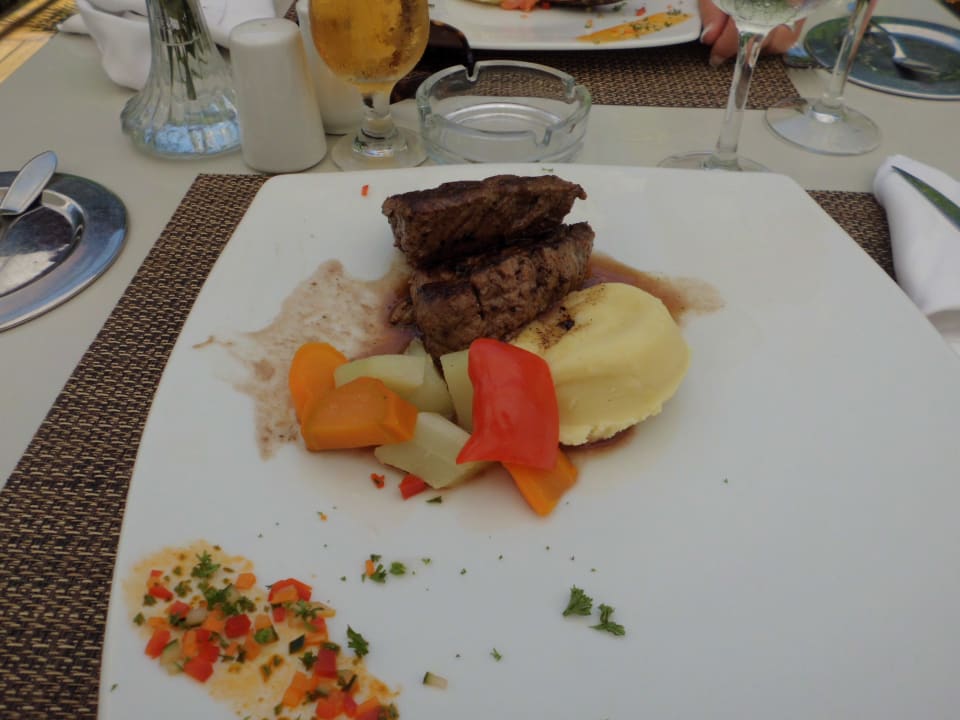 Essen im Gourmet-Restaurant TRS Turquesa Hotel - Adults only