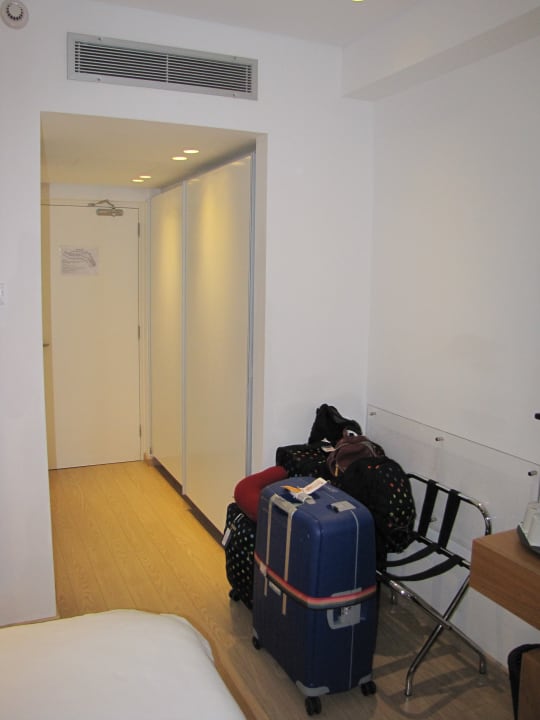 Zimmer Crystal Springs Beach Hotel