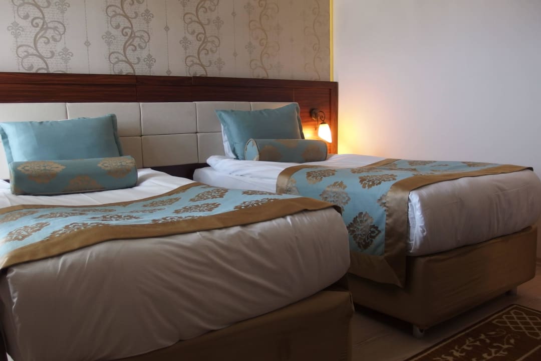 Zimmer Maya World Park Hotel