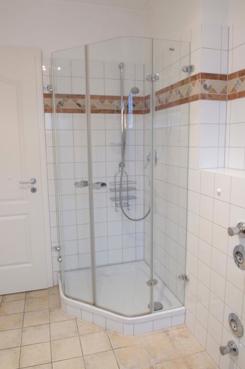 Bsp. Badezimmer Appartementanlage Residenz Am Yachthafen