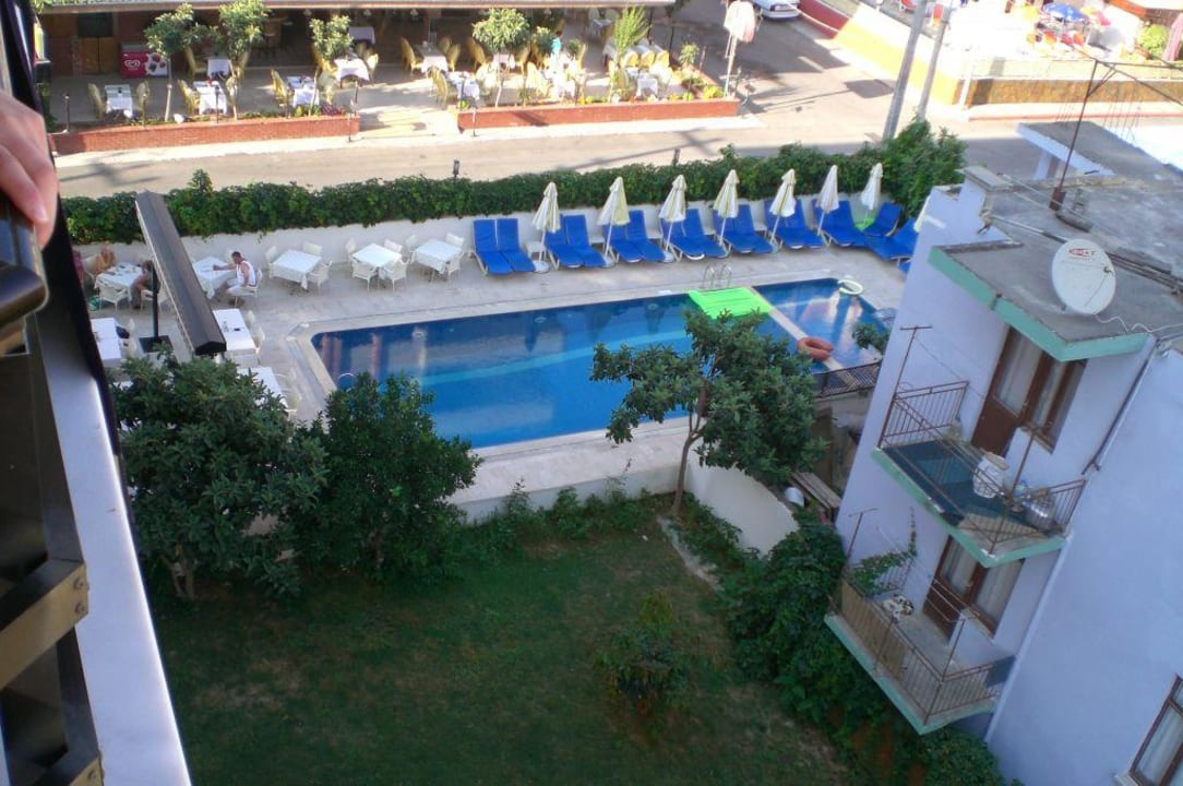 Pool Xperia Kandelor Hotel