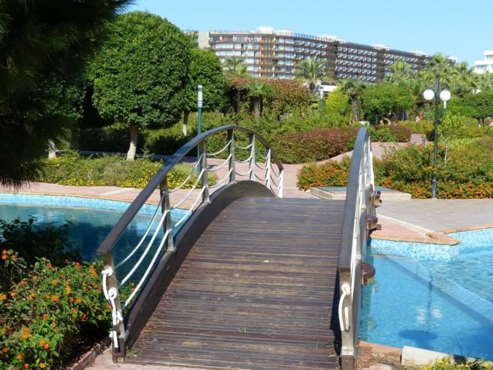 Garten Hotel Miracle Resort