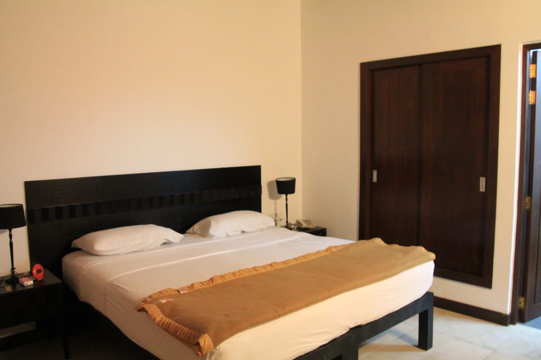 Zimmer Embudu Village